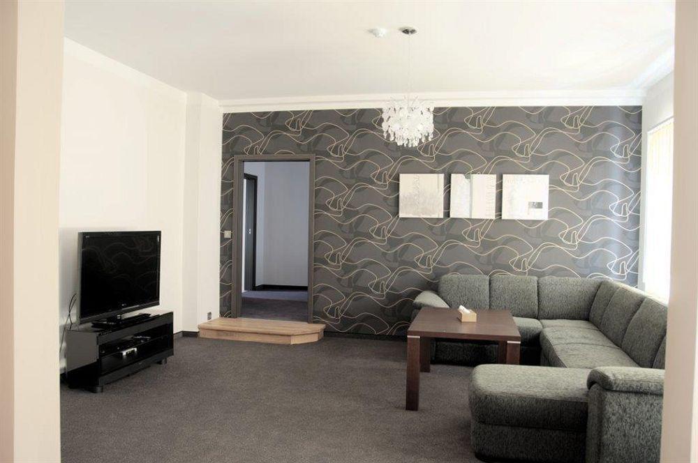 Apartmany Becherplatz Karlovy Vary Exterior photo