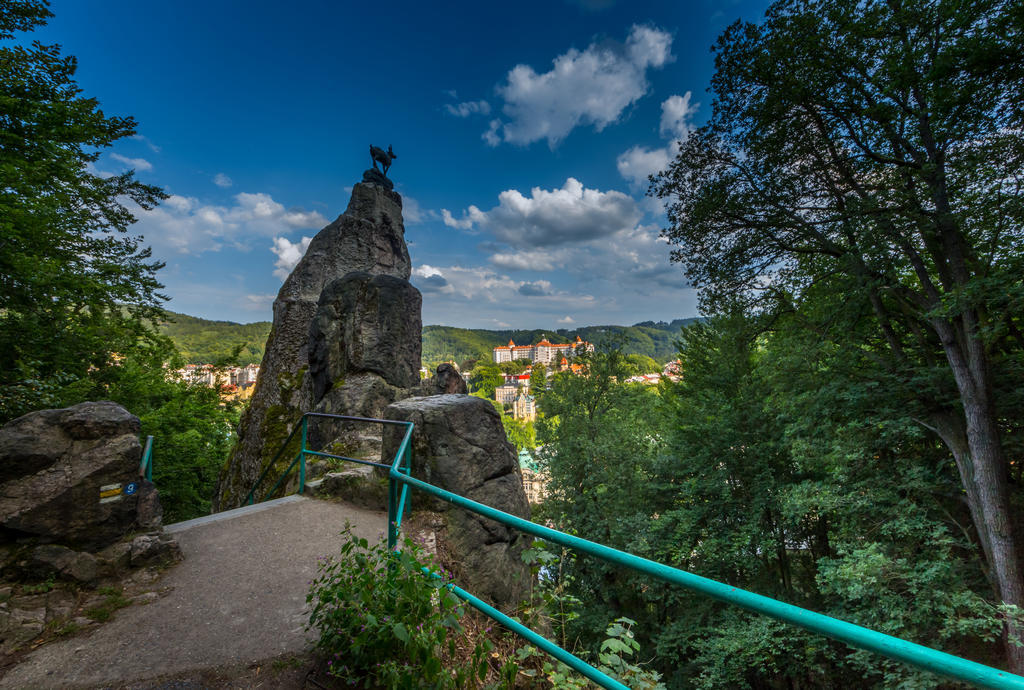 Apartmany Becherplatz Karlovy Vary Exterior photo